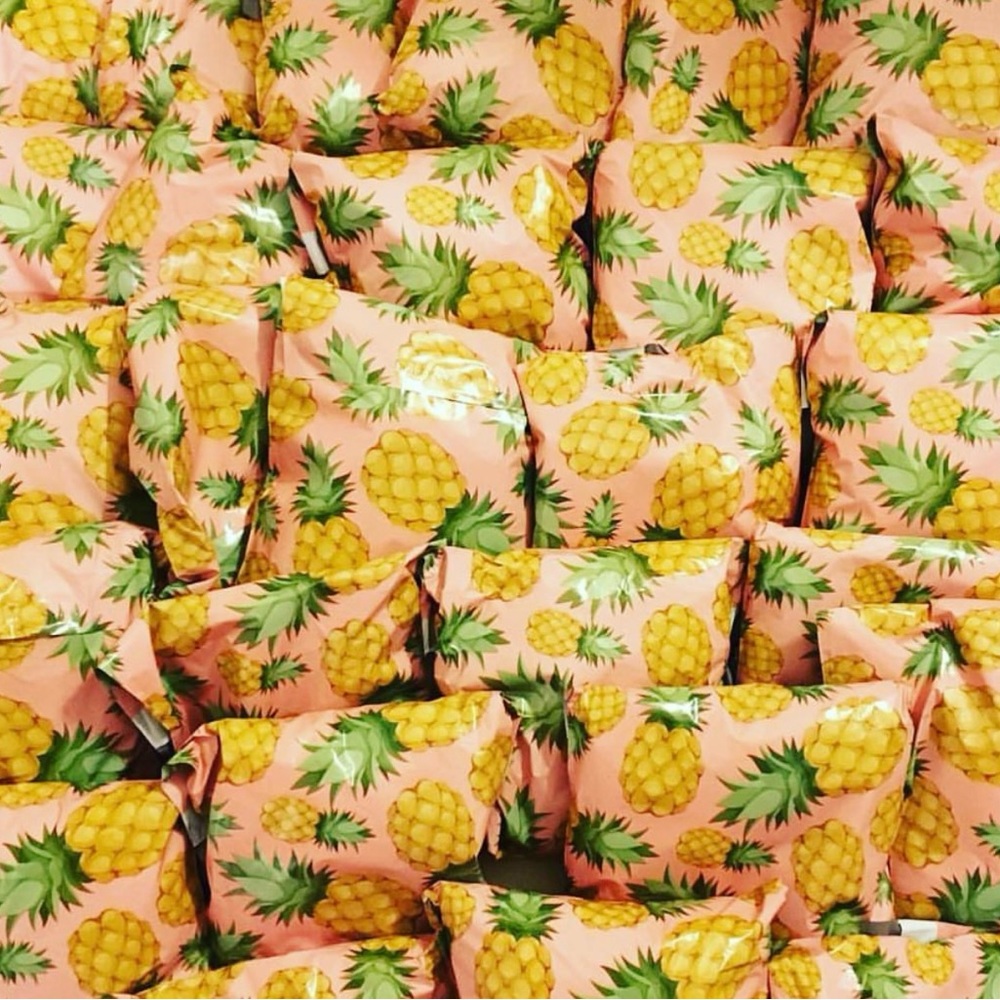 Tanya’s Pineapple🍍 Poly Mailers 10x13 Pack of 25 - Picture 5 of 7